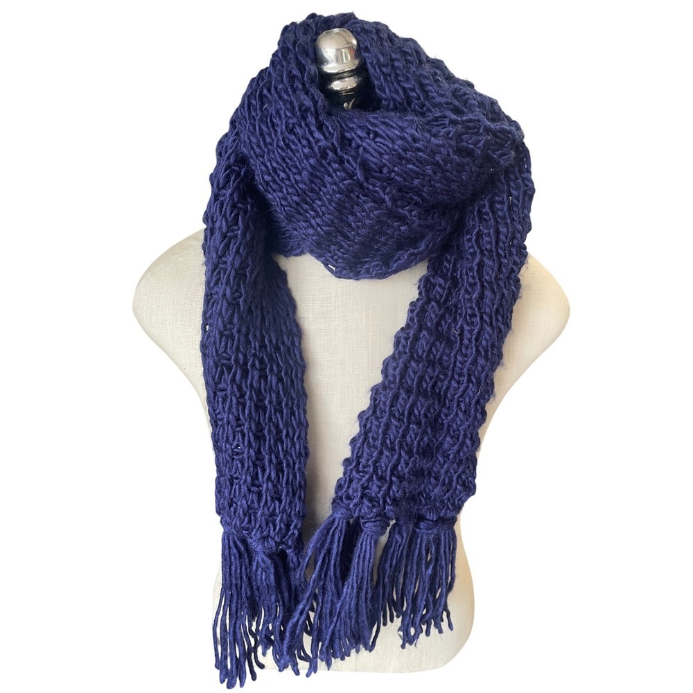 2/$15‎ Old Navy purple knit scarf